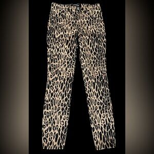 Express High Rise Stretch Ankle Legging Jeans. Size 0. 26” Waist. Like new.